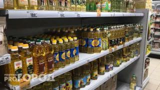 Гадость в бутылке: Роскачество опубликовало черный список растительного масла