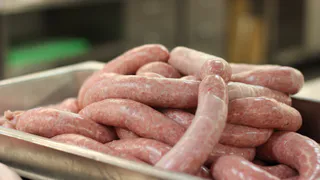 Сделаны из мяса с нулевой химией: в Роскачестве назвали лучшие марки сосисок - их берите не раздумывая по 5 упаковок