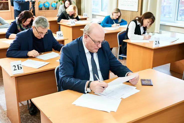 Родители магнитогорских выпускников сядут за парты и сдадут ЕГЭ