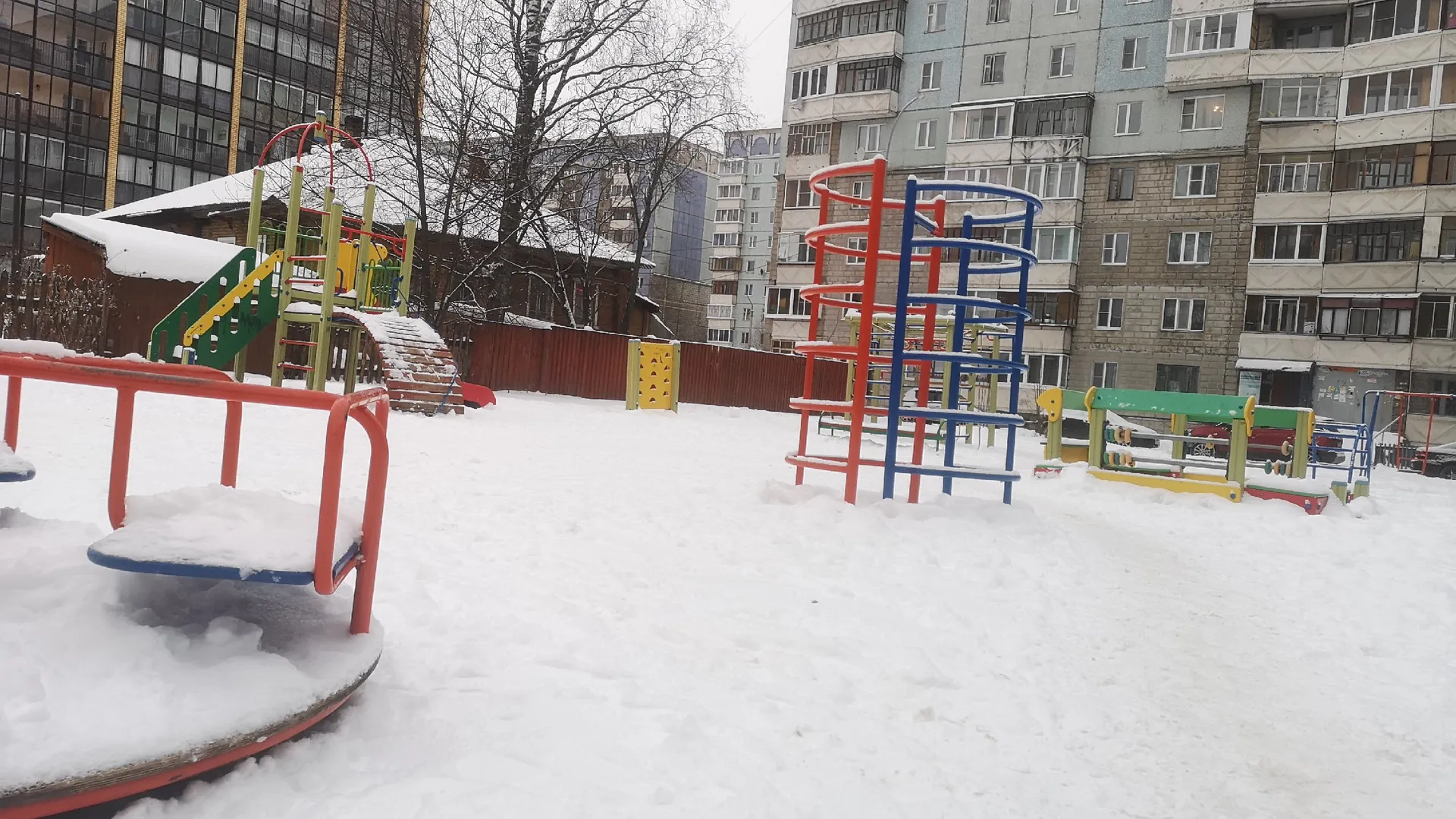 Жительница Магнитогорска заплатит 34 тысячи за оскорбление ребенка на детской площадке