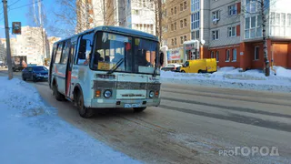 В Магнитогорске посреди проезжей части произошла драка: остановившего маршрутку мужчину запинали