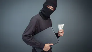 У Магнитогорского металлургического комбината похитили 2,6 миллионов рублей собственные сотрудники 