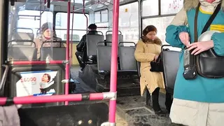 В Магнитогорске кондуктор высадила детей на мороз 