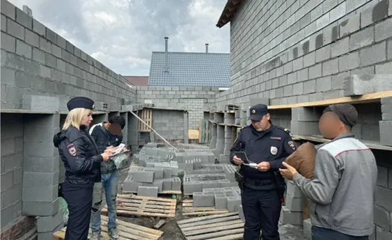 В Магнитогорске полицейские искали на стройках мигрантов-нарушителей