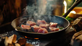 Не обжарите — не потушите: для чего нужно обжаривать мясо перед тушением и как это правильно делать