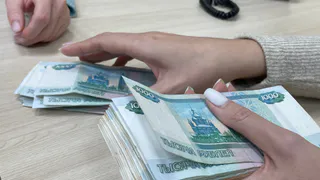 Лотерейный билет не помешает: кому Павел Глоба пообещал денежную удачу с 16 марта