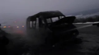 На трассе в Челябинской области сгорела маршрутка, в которой ехали 19 пассажиров 