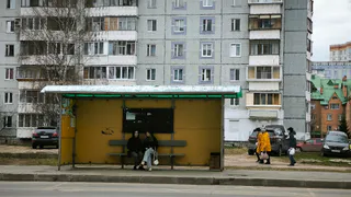 Жителя Магнитогорска арестовали за кражу смартфона с автобусной остановки