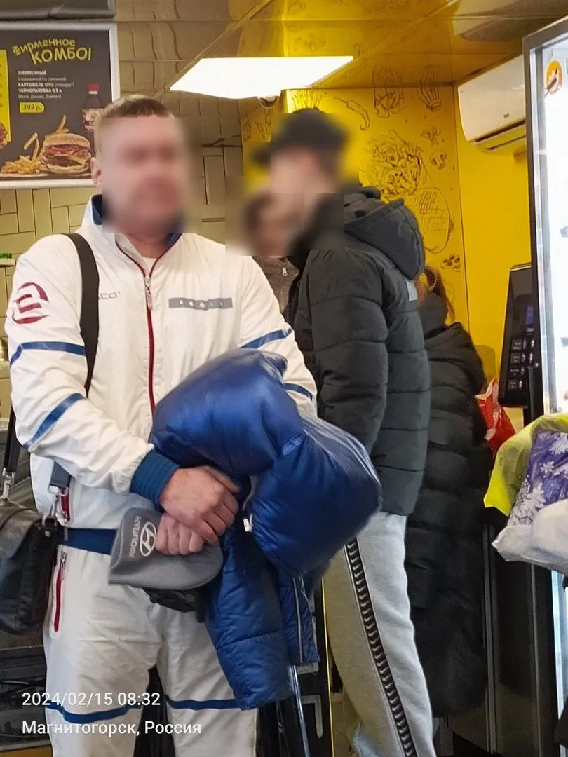В одном из кафе Магнитогорска мужчина пытался завладеть кассовым аппаратом и подраться с охранниками