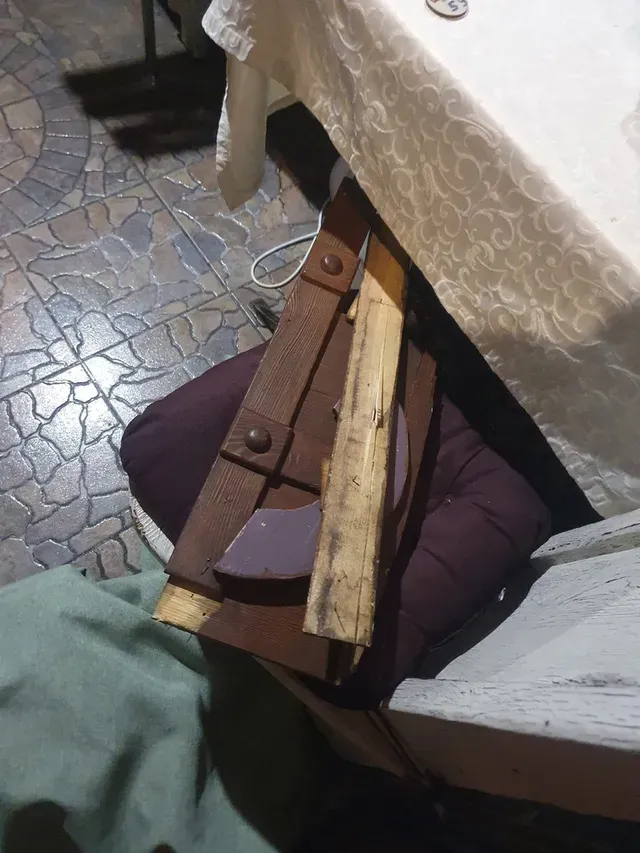 В магнитогорском кафе "Чичи-гага" пьяный посетитель 23 февраля устроил погром и скандал