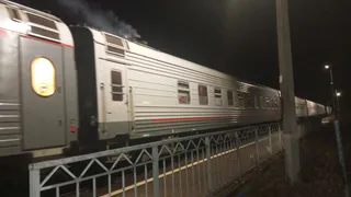 Ехал в Магнитогорск, вышел в Тюмени: вахтовик устроил дебош в пассажирском поезде