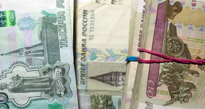 И неработающим, и работающим: пенсионерам со стажем необходимо оформить эту льготу