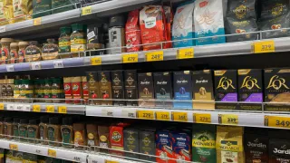 Отходы в красивой банке: названы марки кофе, которые лучше не брать даже по акции