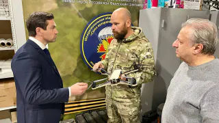 Врип главы Челябинска побывал у ветеранов ГРУ на производстве дронов