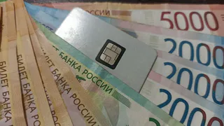 В 1984 году мама положила 500 рублей на мою сберкнижку к моему 18-летию: Пошла в Сбербанк, узнать, сколько мне сегодня положено