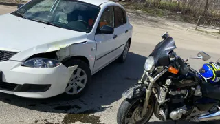 В Магнитогорске столкнулись иномарка и мотоцикл: пострадала пассажирка байка