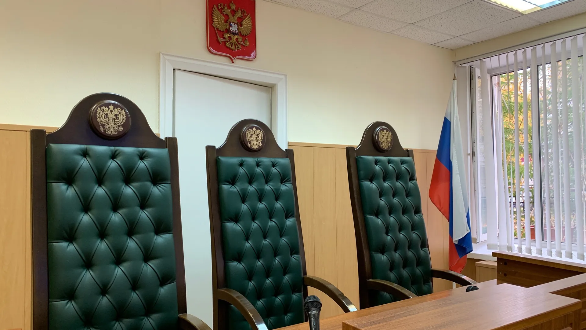 Челябинский бизнесмен ответит в суде за крупную взятку чиновнику