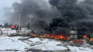 В Челябинской области произошло два крупных пожара: горели контейнеры с отработанным маслом и гараж