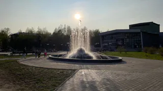 В Магнитогорске продолжается строительство одного из самых крупных фонтанов в России  