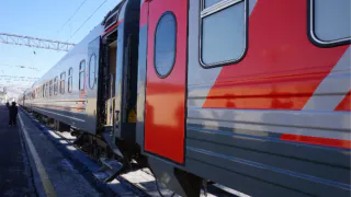 РЖД отказались от верхних полок в плацкарте: что получили пассажиры вместо них и сколько это стоит