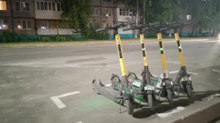 В Магнитогорске двое подростков на самокате сбили мужчину