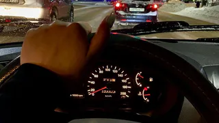 Пьяный водитель легковушки перевернулся на оживлённой дороге под Челябинском